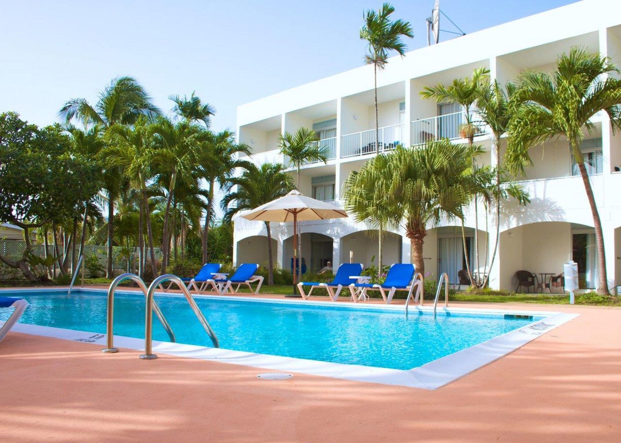 Time Out Hotel Christ Church Esterno foto